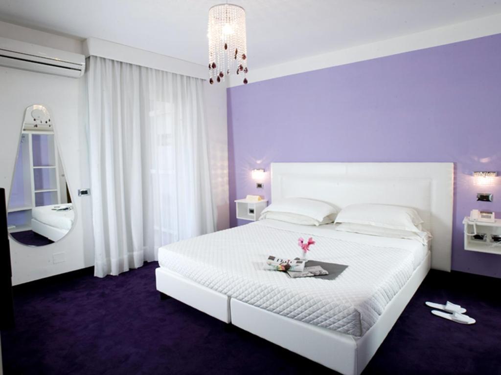 Hotel Bruman Caserta Room photo